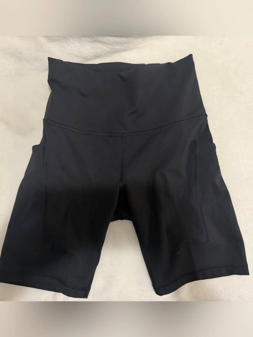 Lululemon wunder train biker shorts -with pockets  size 6 - Picture 3 of 6
